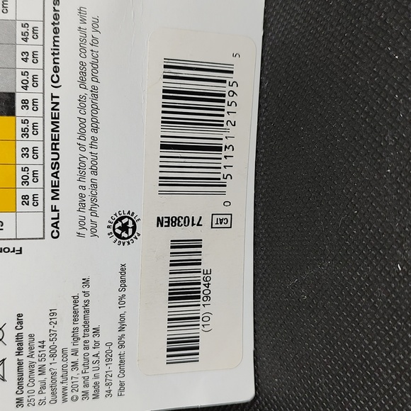 2 units of 3M Futuro Compression Socks - Picture 4 of 4